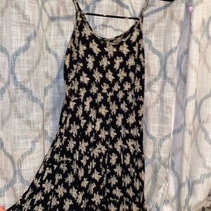 Patterned black dress